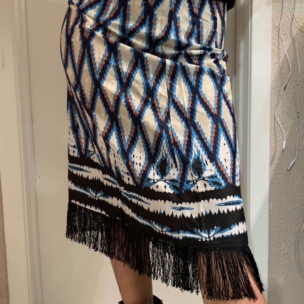 Skirt - Picture 2 of 4